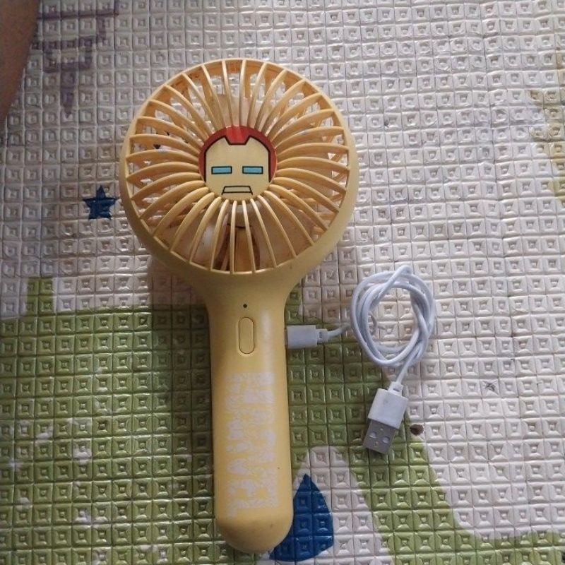 Kipas mini fun miniso