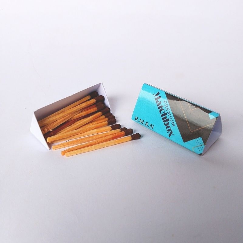 Korek Kayu Custom TRIANGEL – Souvenir Mini Unik & Estetik Bentuk Segitiga untuk promosi