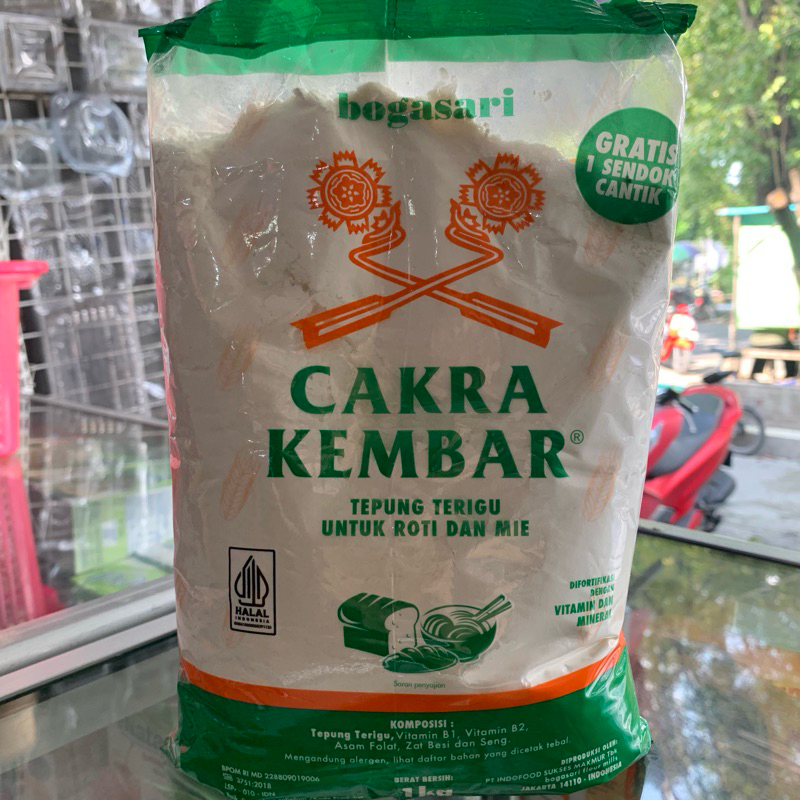 

Tepung Terigu Cakra Kembar 1KG