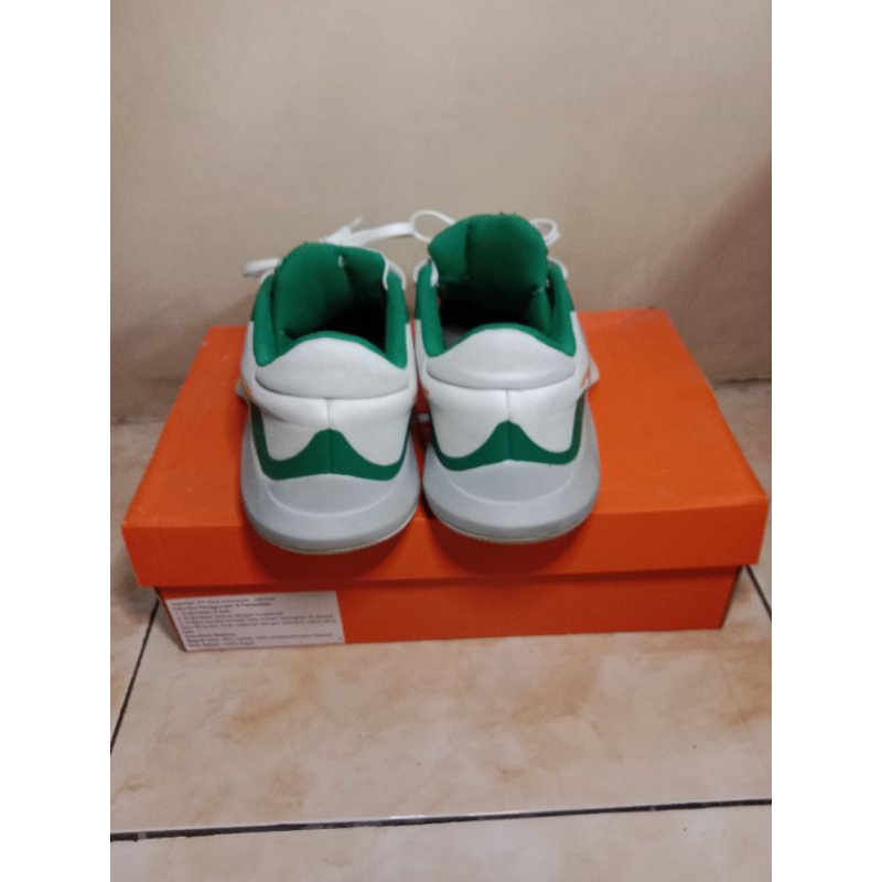 sepatu basket nike precision 6 (basket/volly) size 41