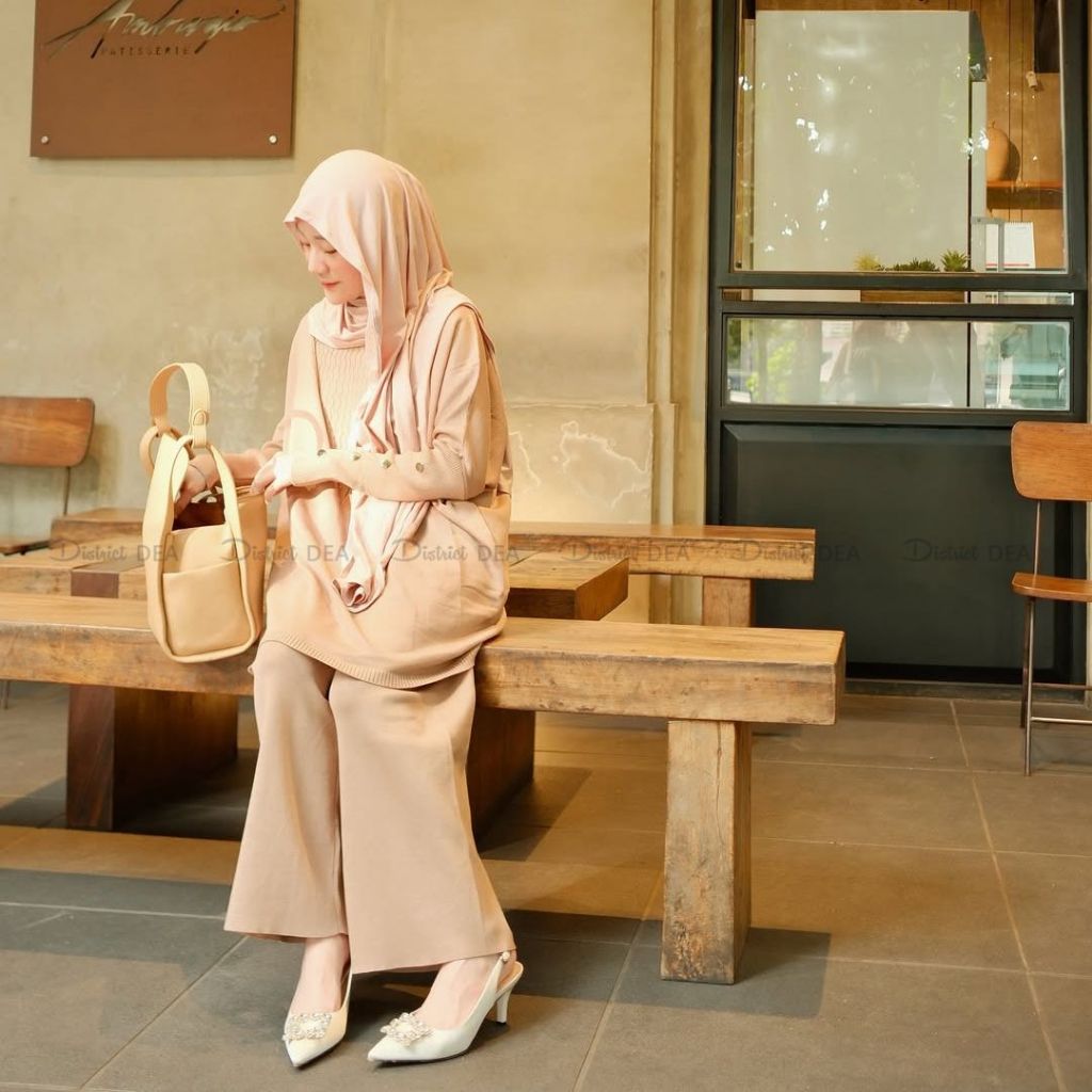 DISTRICT DEA - Moli Batwing Set - set rajut lengan panjang model batwing - celana rajut polos - raju