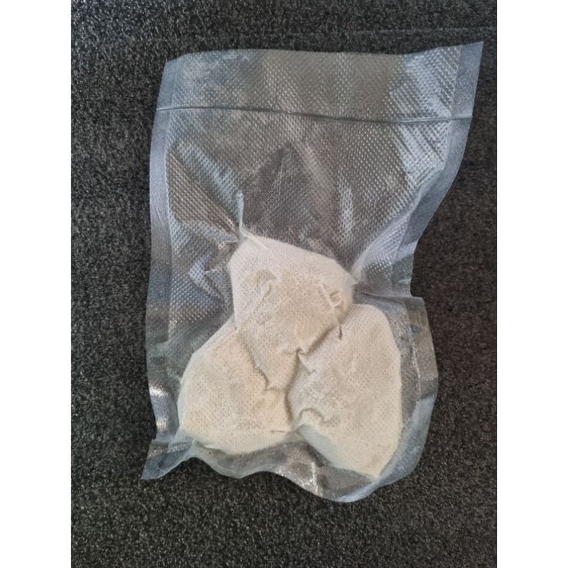 

PEMPEK KAPAL SELAM KECIL – ENAKNYA PAS, ISINYA TELUR!