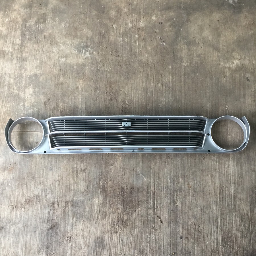 Grill depan toyota corolla KE30 KE35 1977-1978