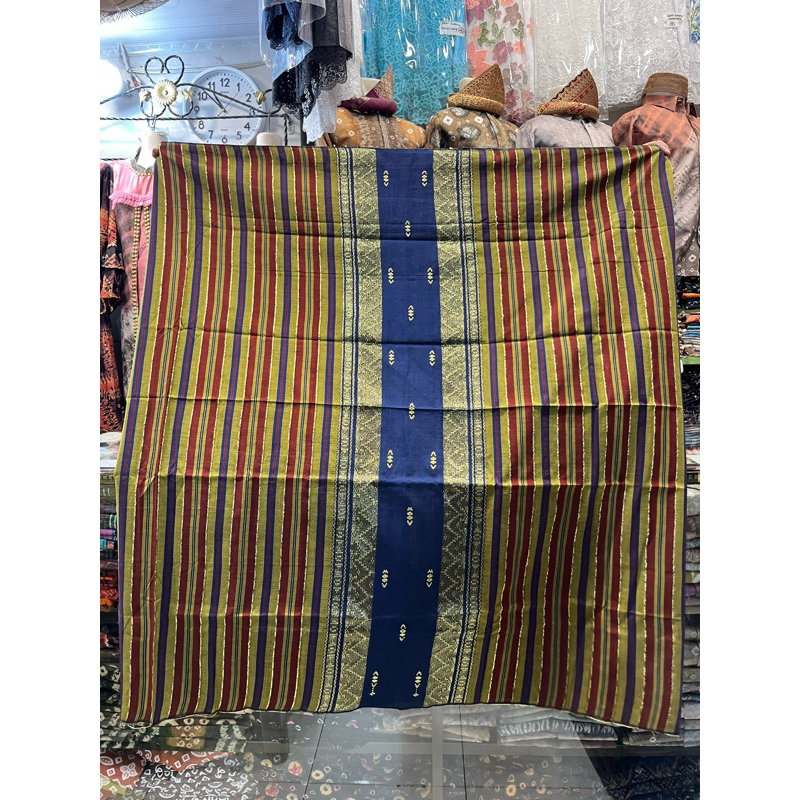 Kain Exclusive Sarung Tajung/Gebeng Salirang Emas | Bahan Semi Sutera | 100% Tenun Handmade