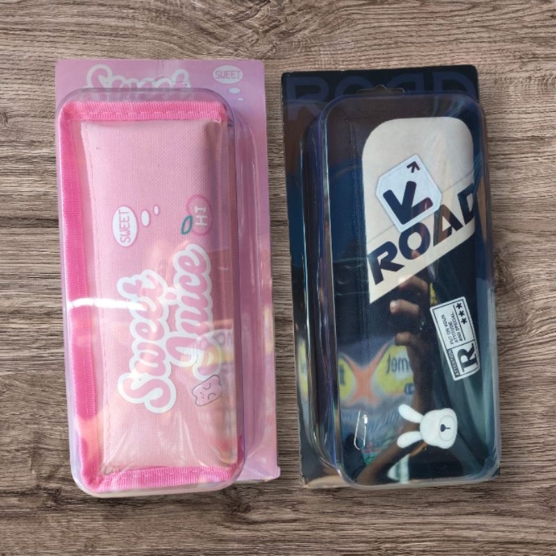 

KOTAK PENSIL TEMPAT PENSIL 2 RESLETING AESTHETIC COVER MIKA