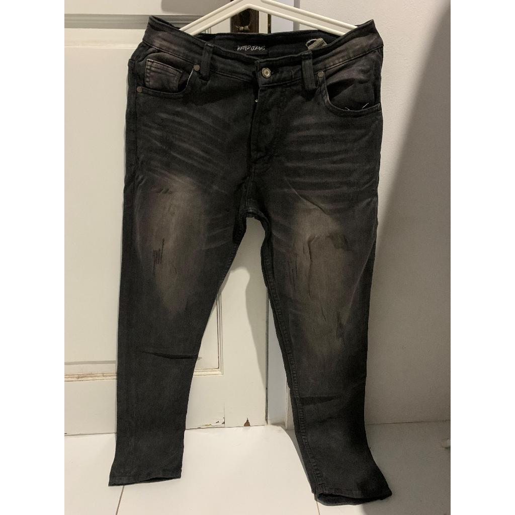 CELANA JEANS HITAM WEIRD JEANS