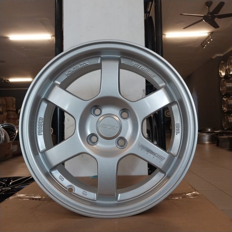 Velg Mobil Volk Rays TE37 Ring 15,H4 x100 Lebar 7 ET 40 Silver