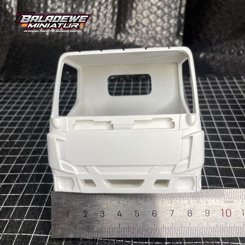 Skala Truk Plastik KABIN Rakitan Model CANTER GRILL GIGA