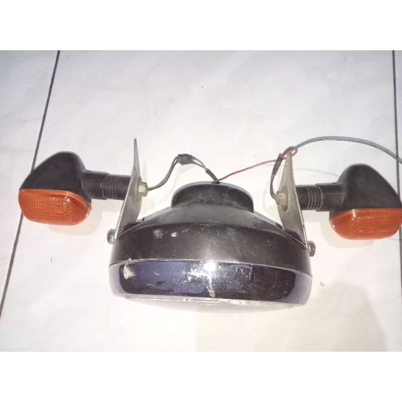 LAMPU DEPAN PLES LAMPU SEN 1SET SUZUKI THUNDER 125 ASLI ORIGINAL COPOTAN