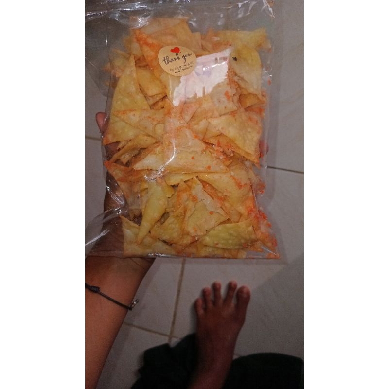 

kripik pangsit enak renyah dan gurih 300 gr