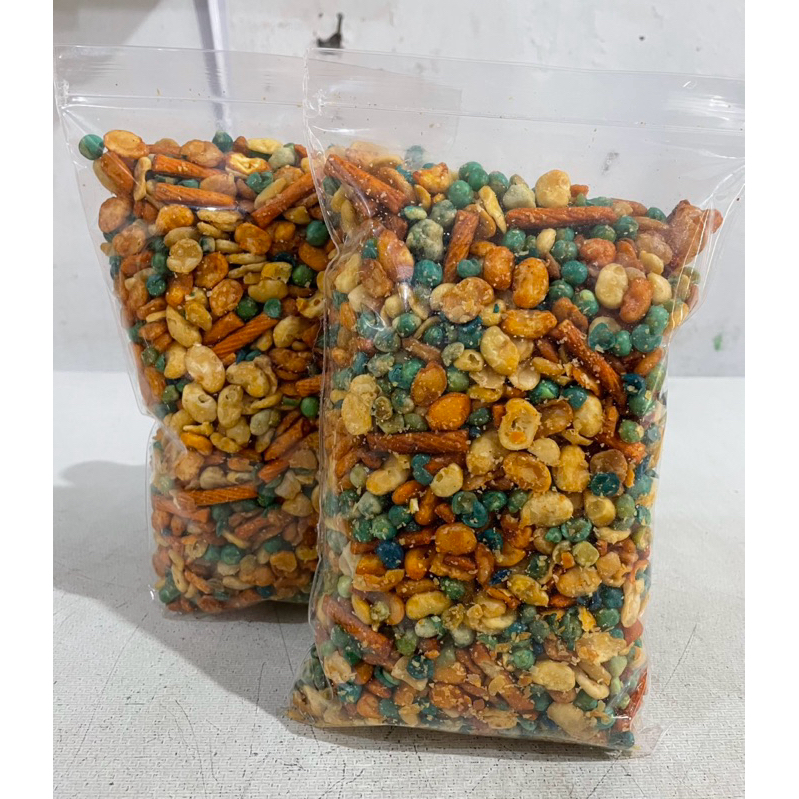 

Kacang campur jaipong 450gr / kacang mix
