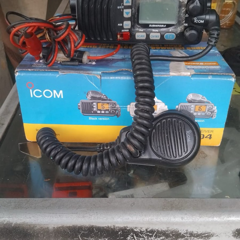 radio komunikasi ICOM IC-M304
