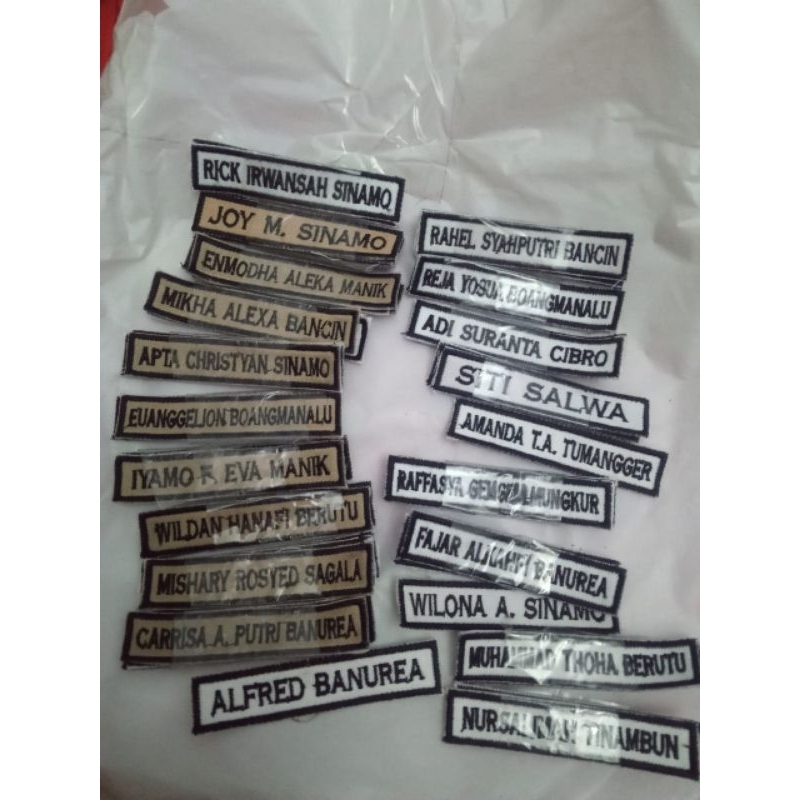 

Badge nama, bordir nama, atribut sekolah, nama siswa