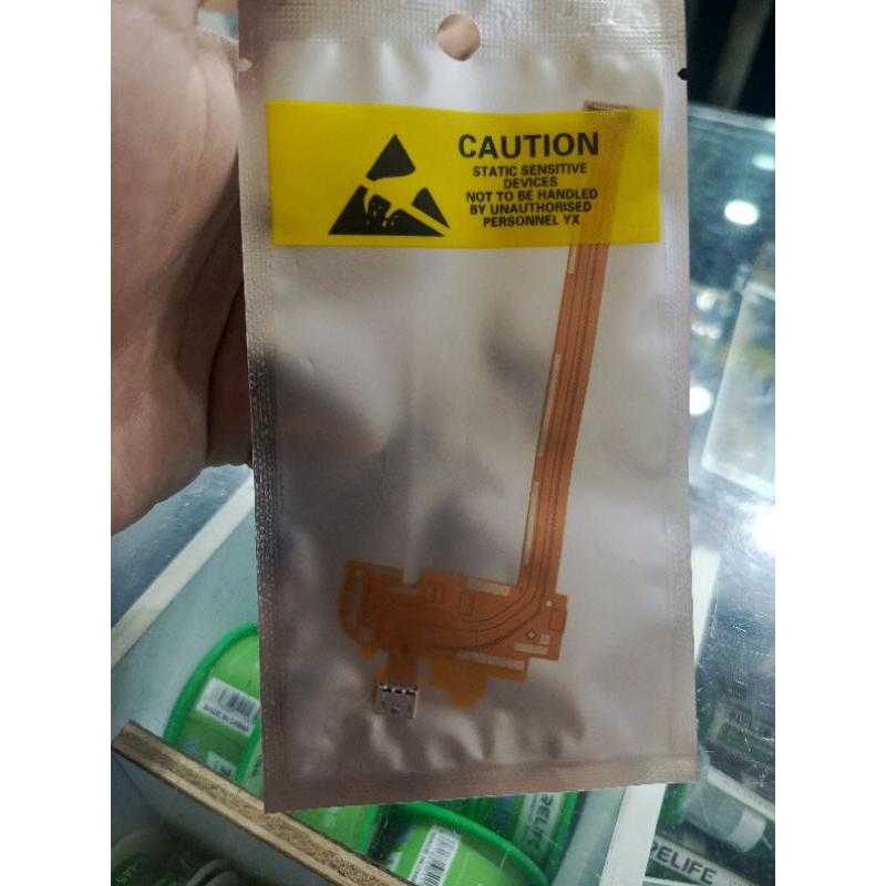 Satu set Fleksibel Cas charger Oppo A57 2016 / A39