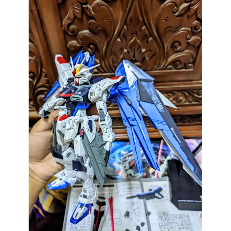 mg freedom gundam bandai sudah rakit