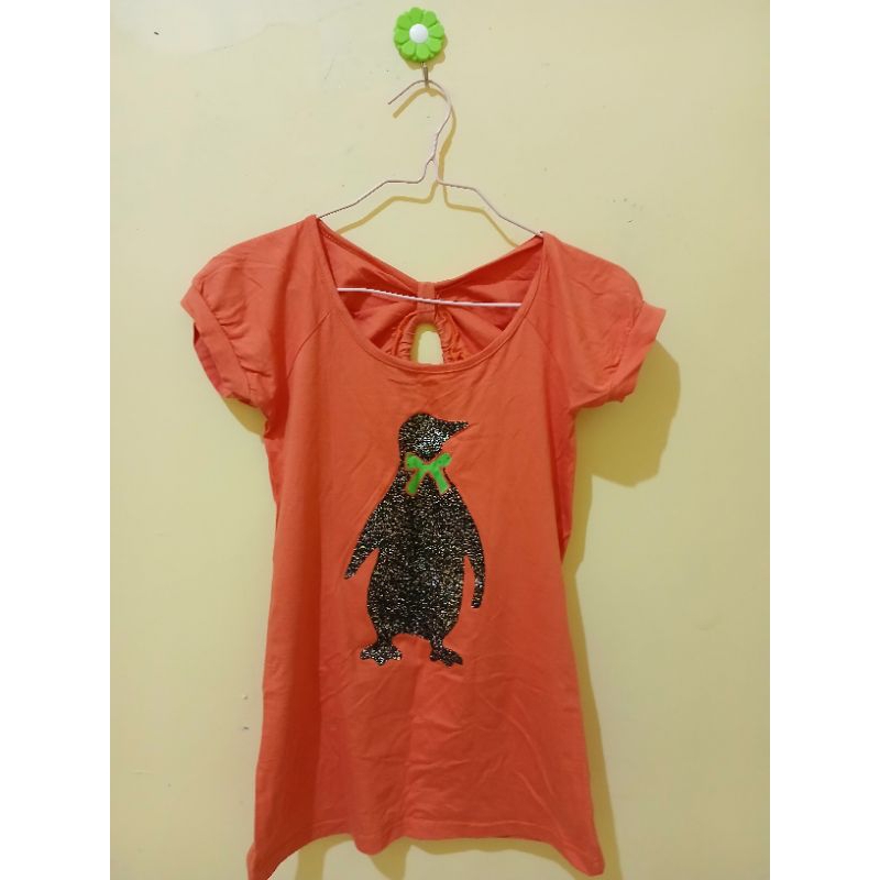 PRELOVED ATASAN WANITA PENGUIN BAJU WANITA ORANGE BLOUSE WANITA