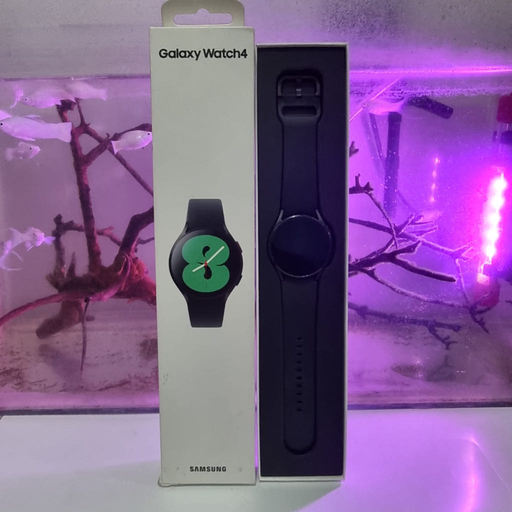 Samsung Galaxy Watch 4 (40mm, 44mm)