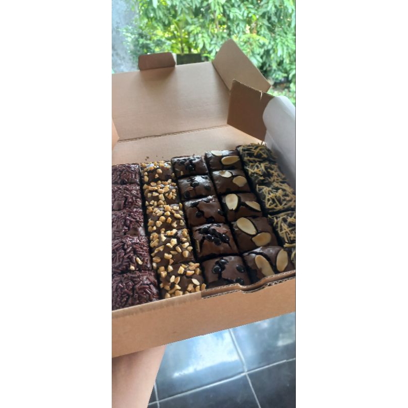 

fuddy brownies 20x20