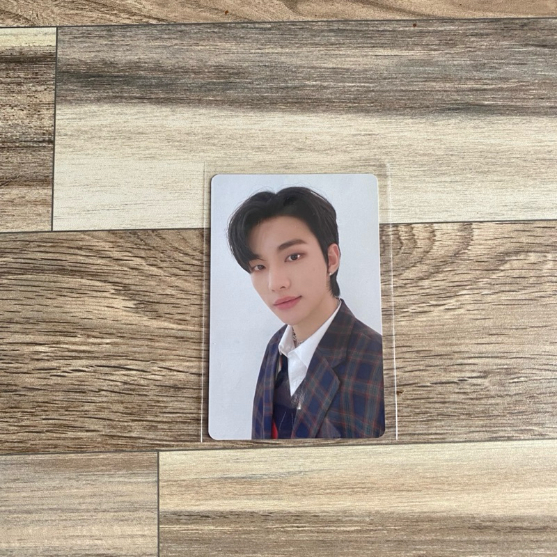 pc hyunjin pob christmas evel photocard stray kids official