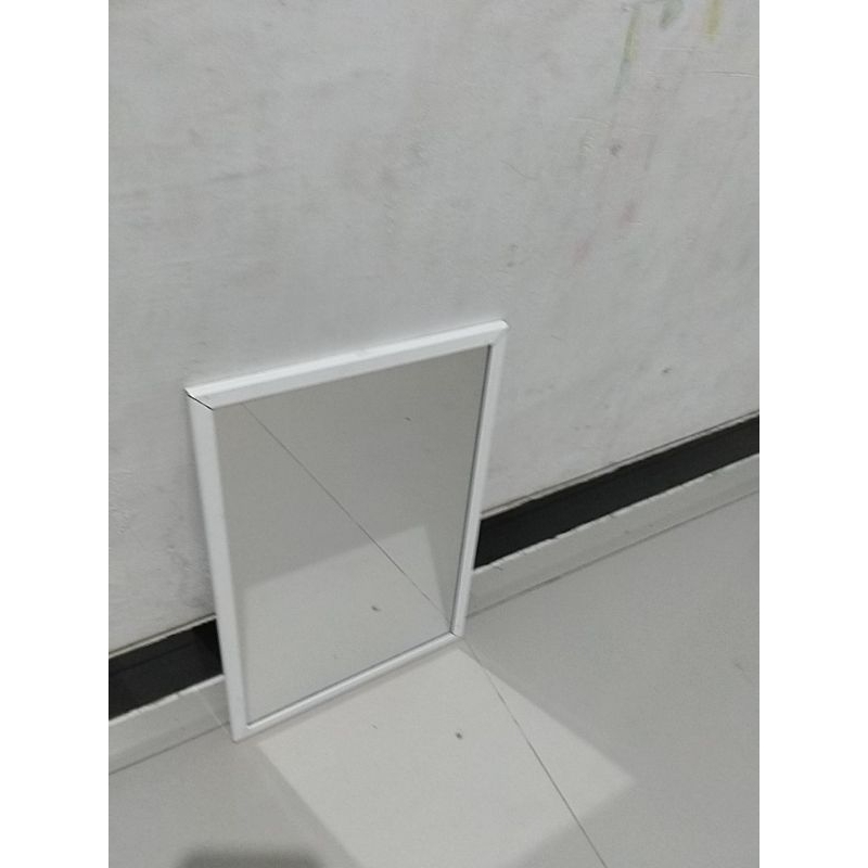 cermin dinding list alumunium ukuran 20 x 30