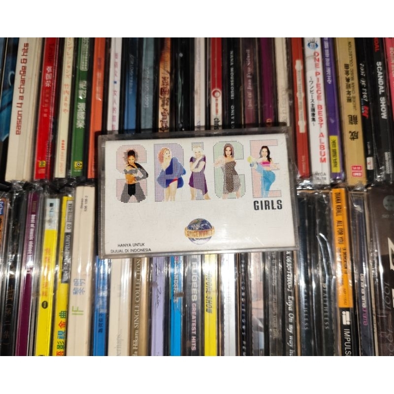 Kaset Pita Spice Girls - Spiceworld Hits Singles Spice Up Your Life, Too Much, Stop, Viva Forever