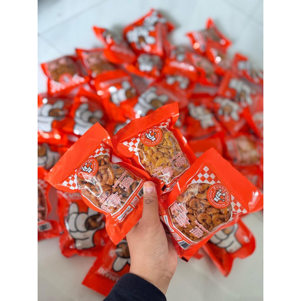 

Cundamani Makaroni Basreng Usus Keripik Kaca Snack Pedas Asin 50gr