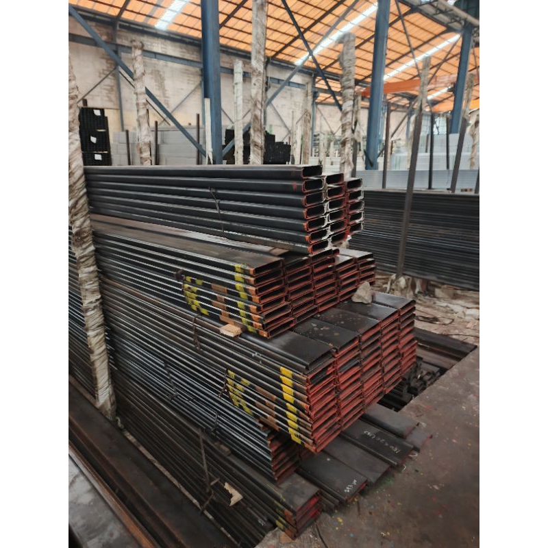 CNP besi kanal c ukuran 125x40 panjang 6 meter