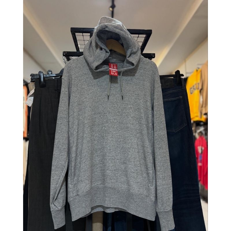 HOODIE PULLOVER SIZE UNIQLO
