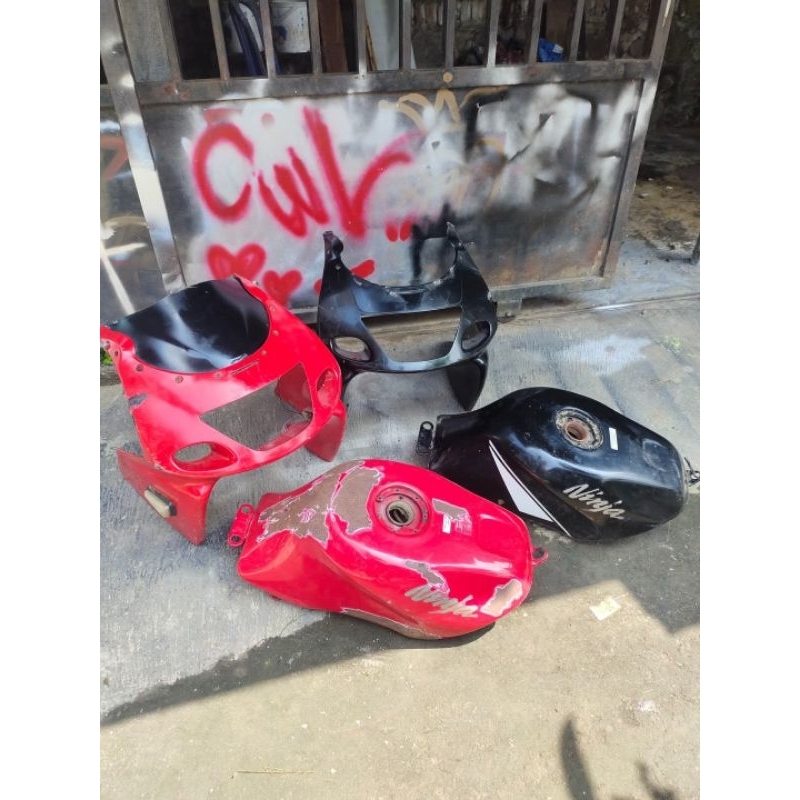 Tangki Tengki Kawasaki Ninja RR OLD Original Copotan