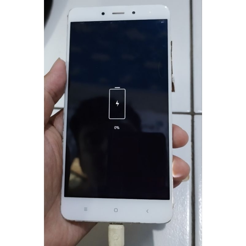 Xiaomi Redmi Note 4x Ram 4/64 mediatek minus Nyala