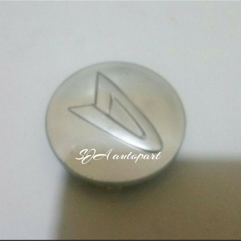 dop tutup velg xenia