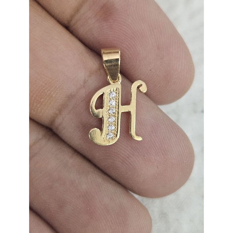 liontin huruf H emas 70% 700 70 %