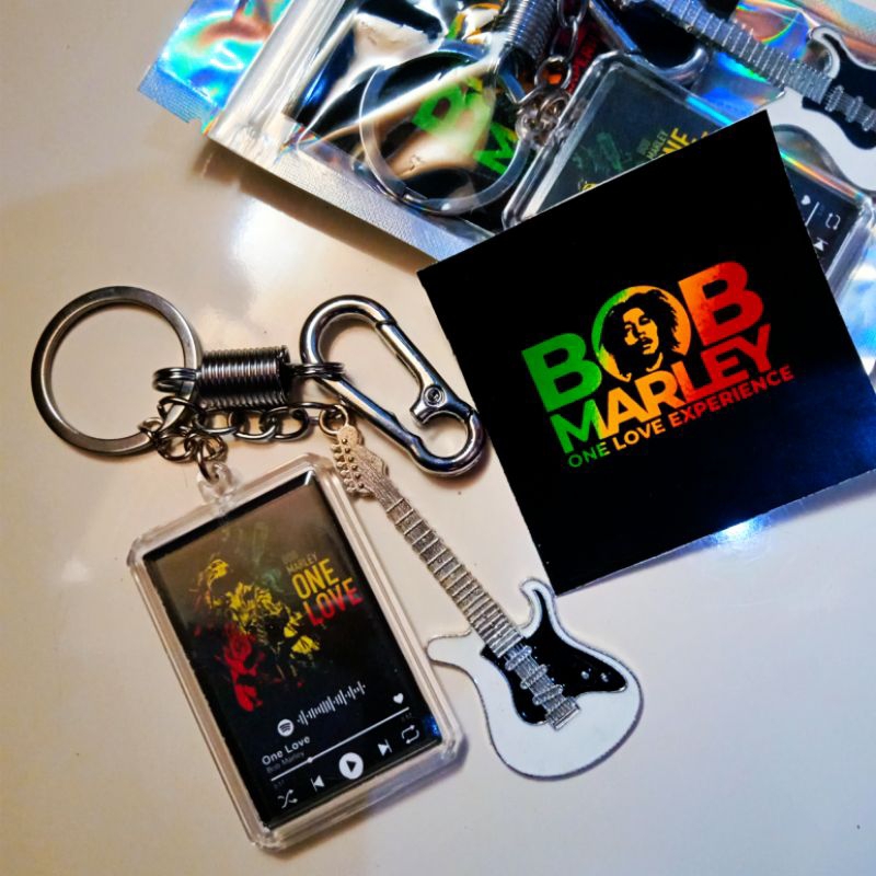 Keychain Aesthetic / Gantungan Kunci Gitar Spotify BOB MARLEY -  ONE LOVE Scan Barcode
