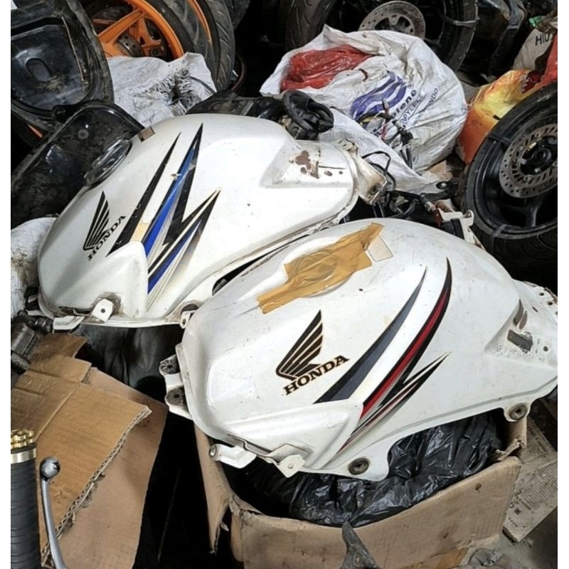 TANGKI TENGKI BENSIN OLD CB 150R ORIGINAL