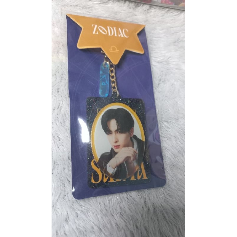 (official) Acrylic Keychain Zodiac SANTA
