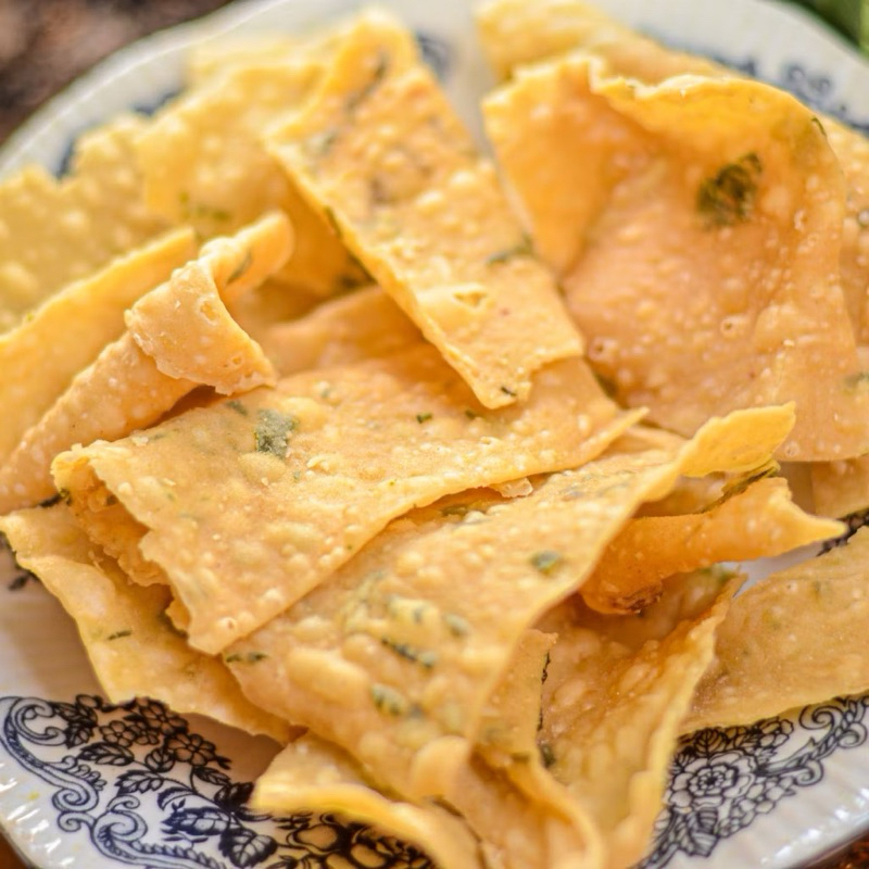 

Keripik Pangsit/Keripik Bawang/Kue Bawang