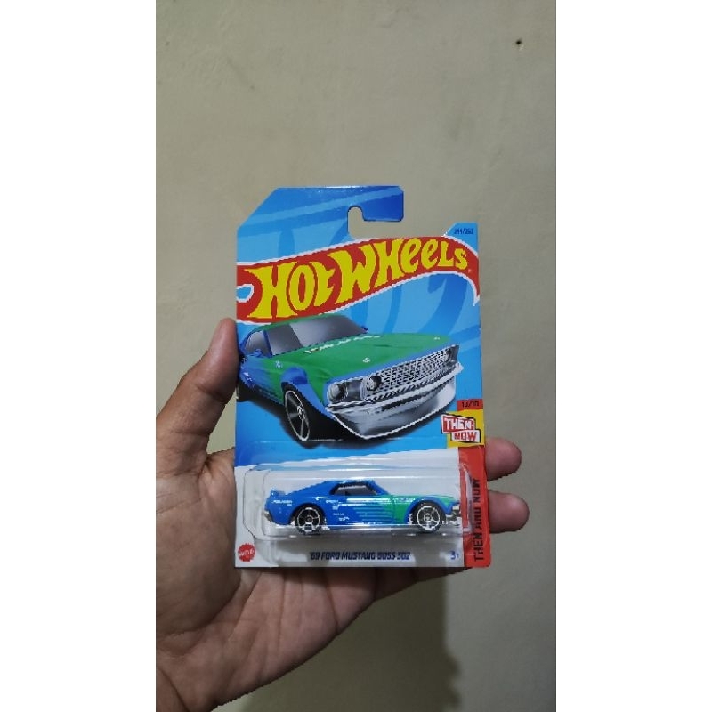 hotwheels ford mustang falken