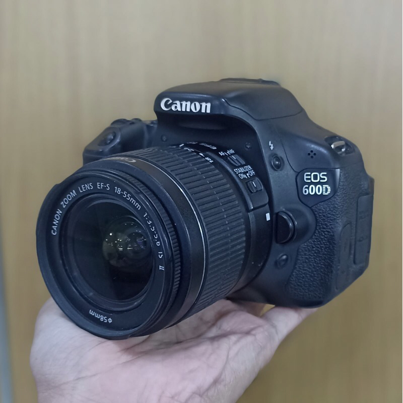 Kamera DSLR Canon 600D