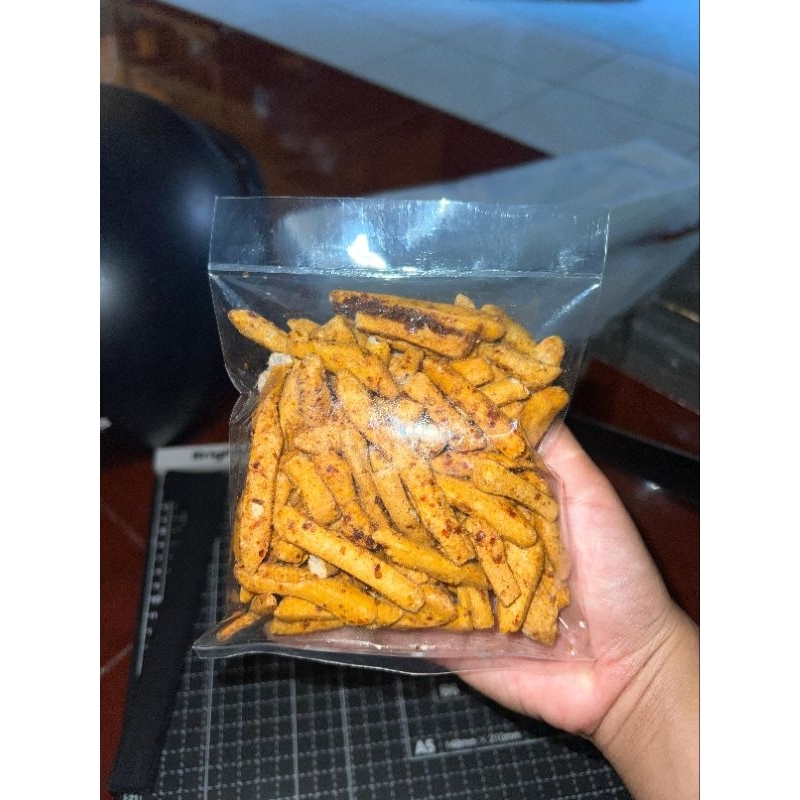 

stik basreng pedas dan gurih berat 100 gram harga 5000