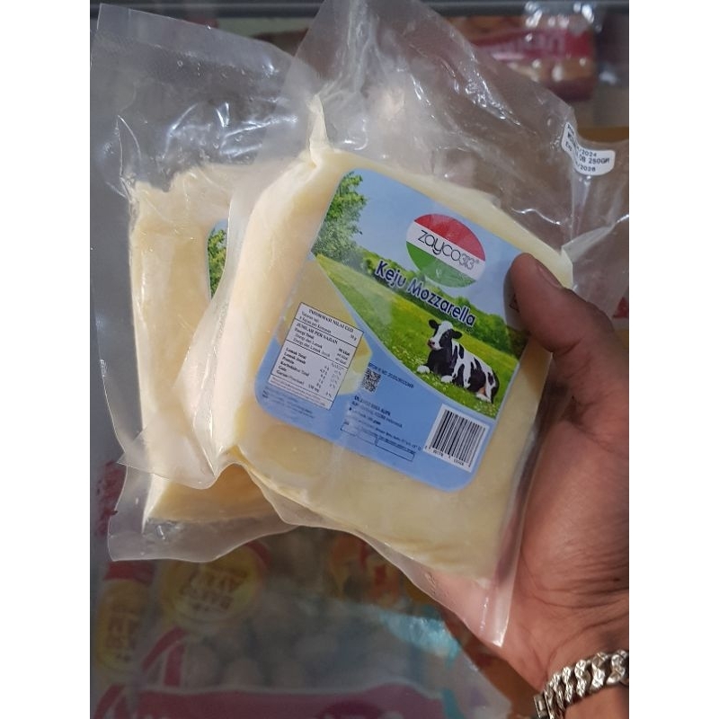 

Keju Mozzarella 250 gram ZAYCO