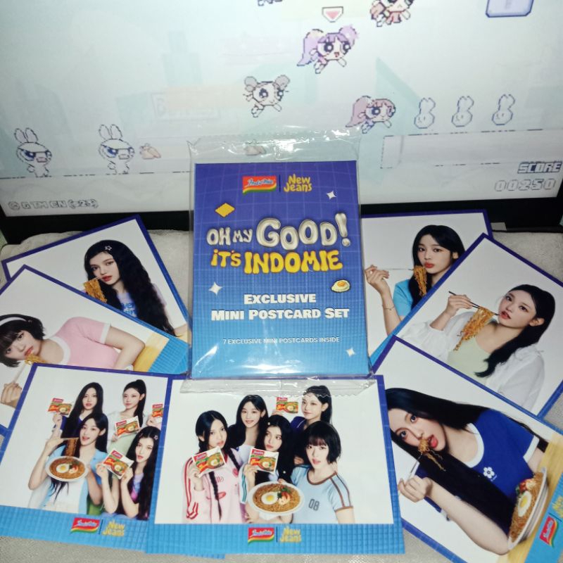 

Mini Postcard NewJeans X Indomie