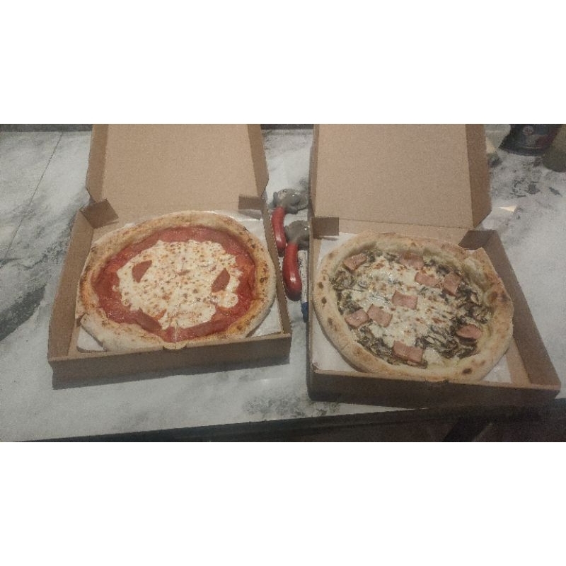 

Pizzeria