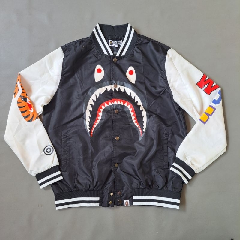 jaket bomber varsity parasut kancing bape ori
