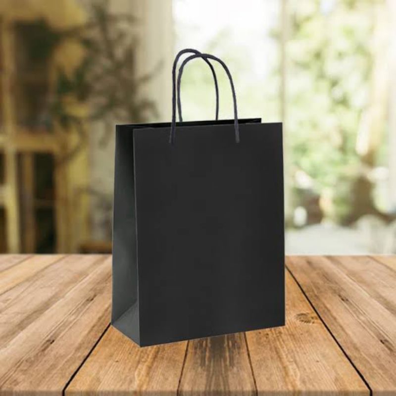 

S (S52) PAPER BAG POLOS WARNA HITAM DAN COKLAT/PAPERBAG SOUVENIR