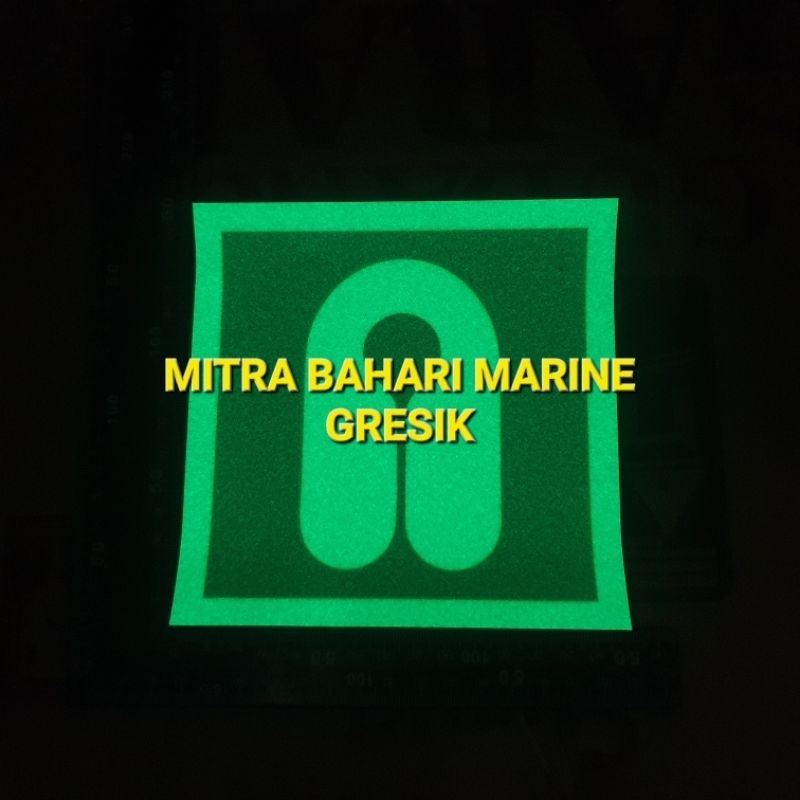 

Stiker IMO Symbol IMPA 334060 Lifejacket Ukuran 15x15cm Glow In The Dark
