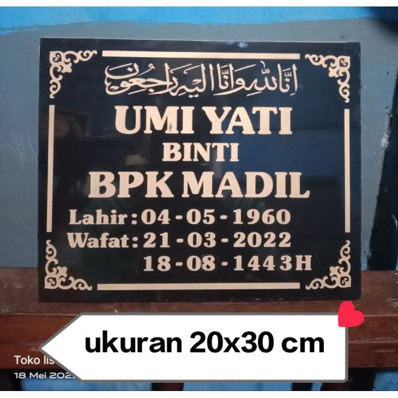 nama nisan penanda makam / kuburan ukuran 20*30 bahan granit