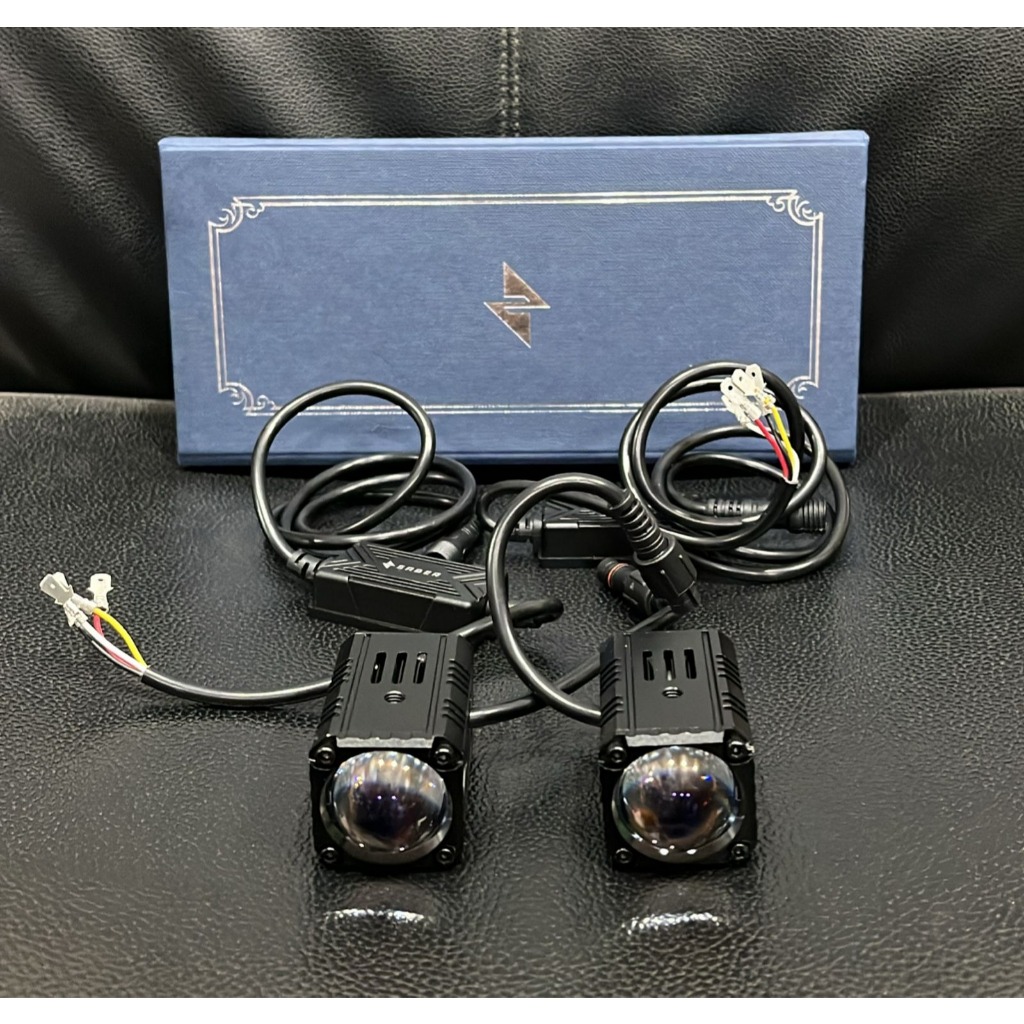 Mini Projector Saber SR1 NANO Lampu LED Projie SR1 Nano Bergaransi