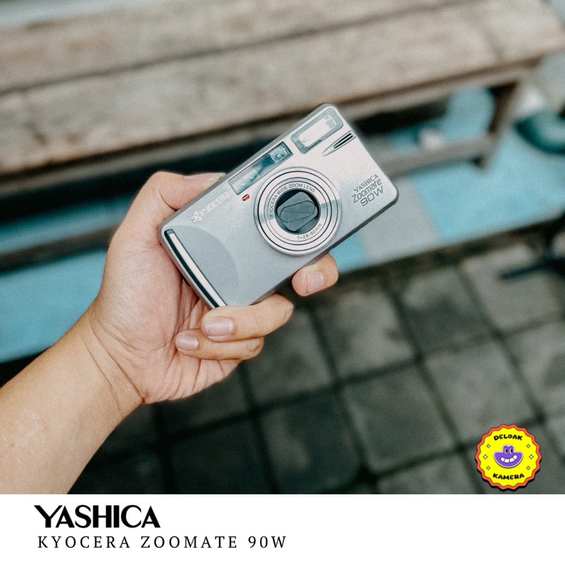 Kamera Analog Film Kyocera Yashica Zoomate 90W