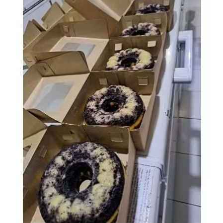 

BOLU KETAN HITAM KEJU LUMER