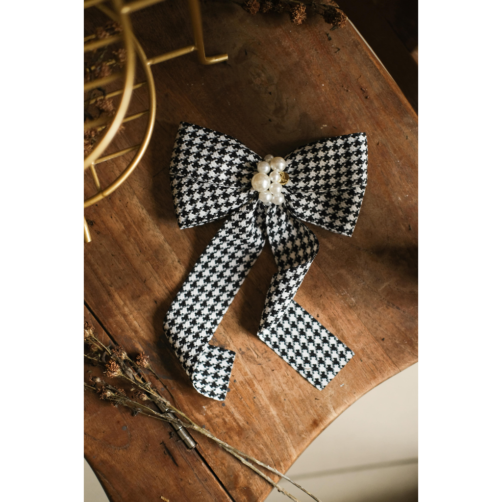 

LIQUORICE FRENCH CLIP